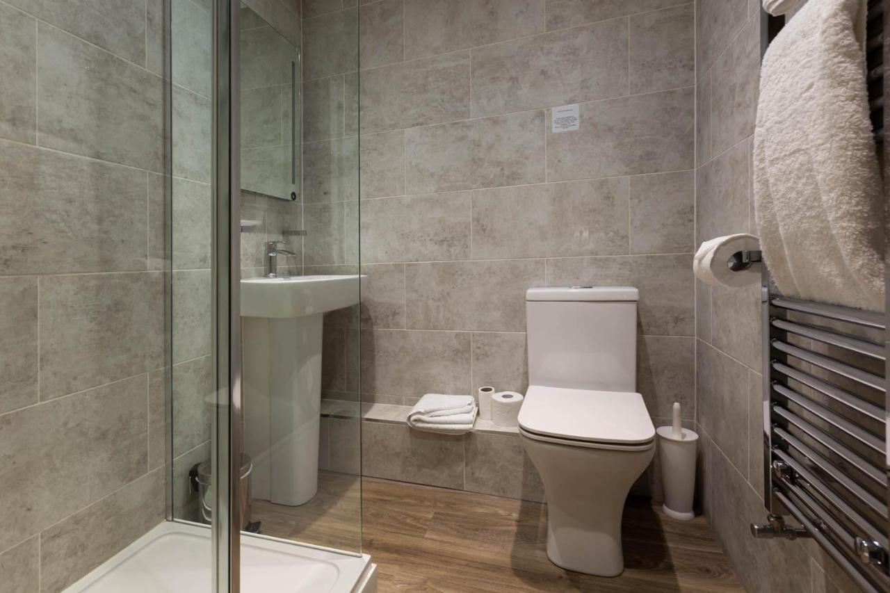 The White Swan Scotter Quarto foto